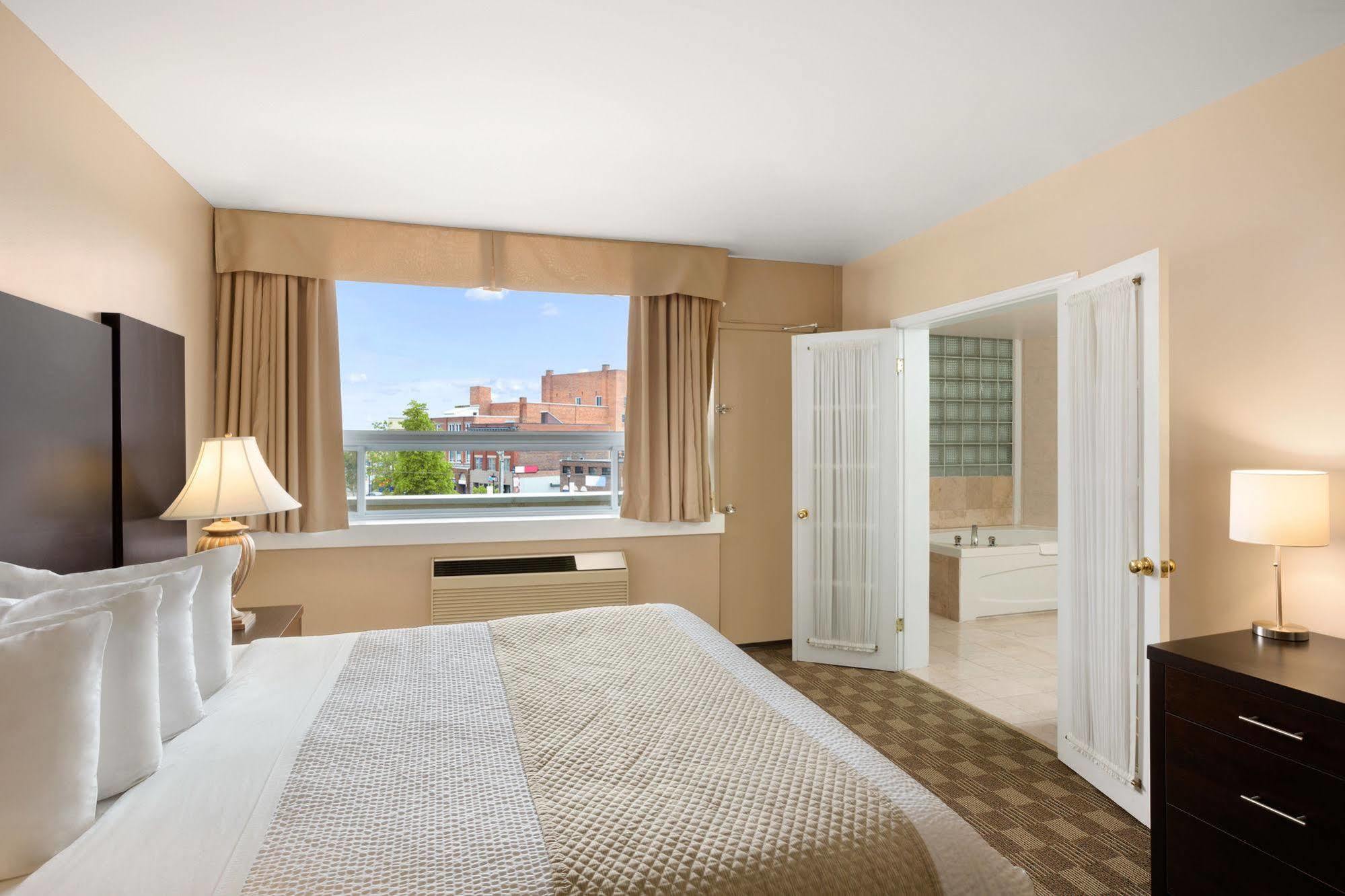 Days Inn & Suites By Wyndham North Bay Downtown Luaran gambar